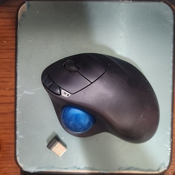 Logitech Trackman M570 Wireless Trackball Mouse with USB Receiver - Tested Works - Picture 1 of 4